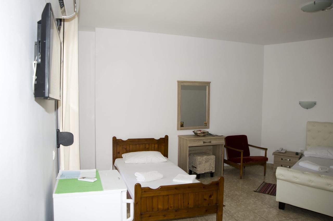 Pyrgos Sofokleous Hotel Mytilíni Exterior foto